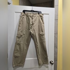 Wrangler Legacy Khaki Cargo Pants, size 34x30, RN 130273